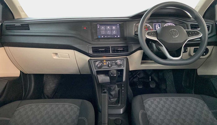 2023 Volkswagen VIRTUS COMFORTLINE TSI 1.0 MT, Petrol, Manual, 3,716 km, Dashboard