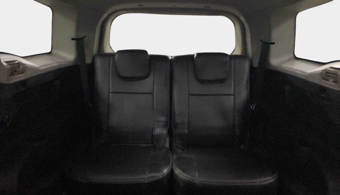 2019 Mahindra XUV500 W5, Diesel, Manual, 23,439 km, Third Seat Row ( optional )