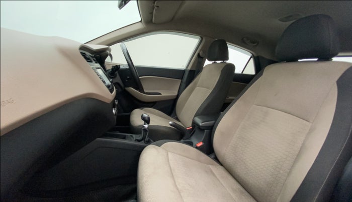 2017 Hyundai Elite i20 ASTA 1.2 (O), Petrol, Manual, 76,896 km, Right Side Front Door Cabin