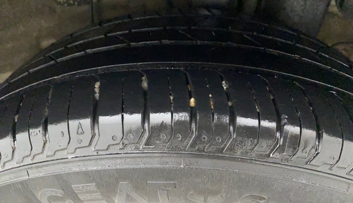 2017 Hyundai Elite i20 ASTA 1.2 (O), Petrol, Manual, 76,896 km, Left Rear Tyre Tread