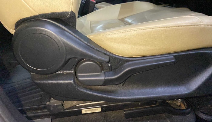 2020 Honda City 1.5L I-VTEC ZX, Petrol, Manual, 52,472 km, Driver Side Adjustment Panel