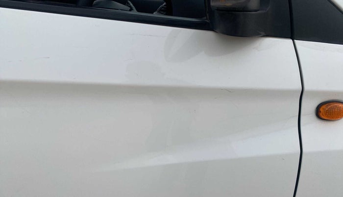 2013 Hyundai Eon D-LITE+, Petrol, Manual, 38,603 km, Driver-side door - Minor scratches
