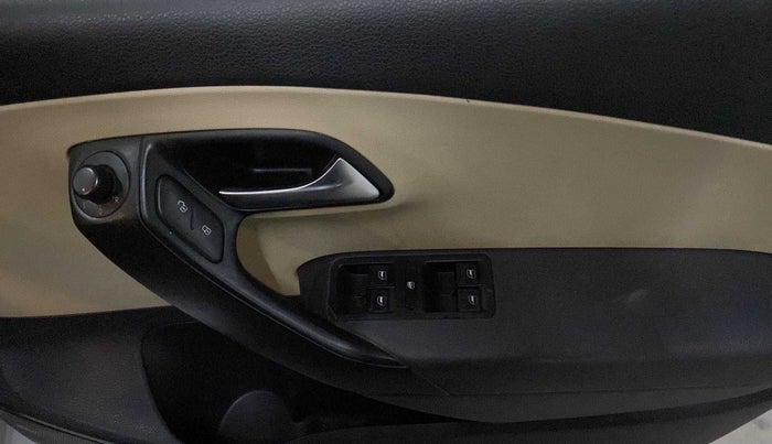 2016 Volkswagen Ameo TRENDLINE 1.2L, Petrol, Manual, 86,107 km, Right front window switch / handle - Master window function not working