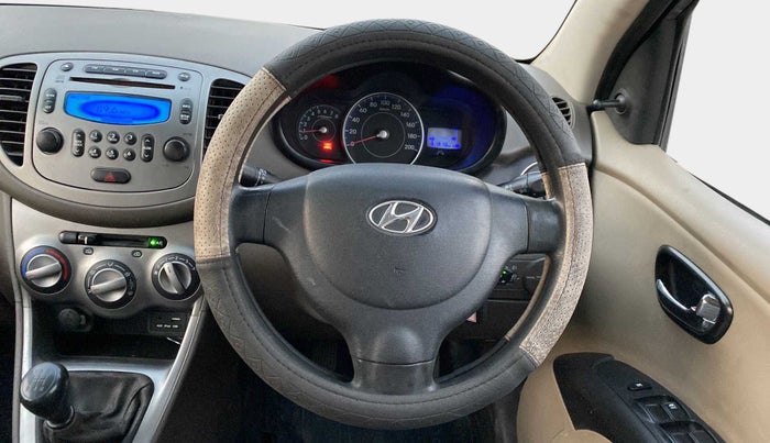 2016 Hyundai i10 SPORTZ 1.1, CNG, Manual, 61,297 km, Steering Wheel Close Up