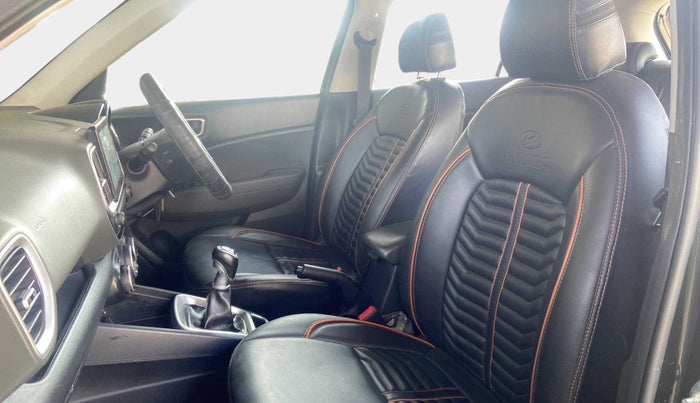 2019 Hyundai VENUE SX 1.0 TURBO, Petrol, Manual, 20,654 km, Right Side Front Door Cabin
