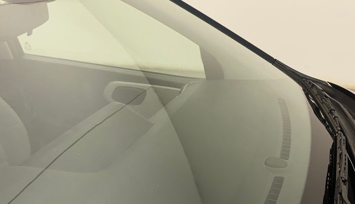 2019 Hyundai GRAND I10 NIOS MAGNA AMT 1.2 KAPPA VTVT, Petrol, Automatic, 226 km, Front windshield - Minor spot on windshield