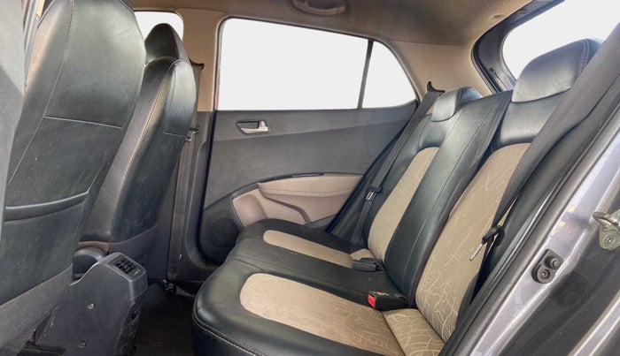 2019 Hyundai Grand i10 SPORTZ 1.2 KAPPA VTVT, Petrol, Manual, 47,830 km, Right Side Rear Door Cabin