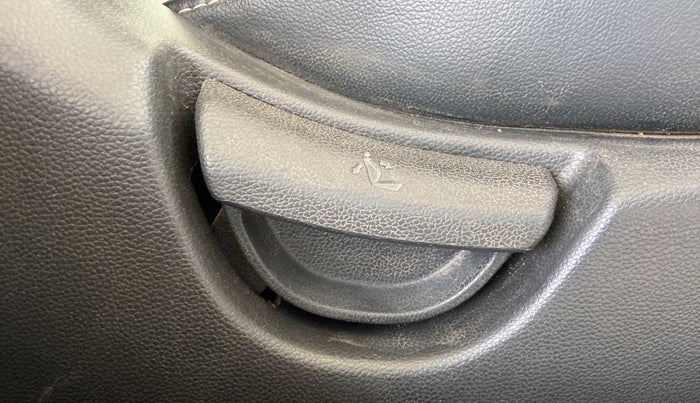 2019 Hyundai Grand i10 SPORTZ 1.2 KAPPA VTVT, Petrol, Manual, 47,830 km, Driver Side Adjustment Panel