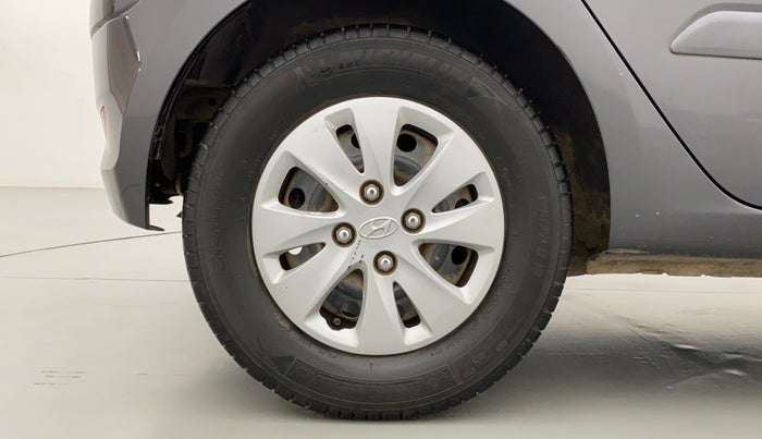 2012 Hyundai i10 SPORTZ 1.2, Petrol, Manual, 81,073 km, Right Rear Wheel