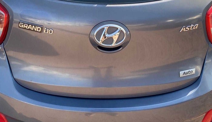 2015 Hyundai Grand i10 ASTA AT 1.2 KAPPA VTVT, CNG, Automatic, 71,068 km, Dicky (Boot door) - Minor scratches