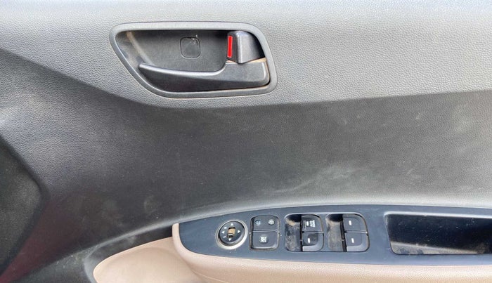 2018 Hyundai Xcent S 1.2, Petrol, Manual, 85,533 km, Driver Side Door Panels Control