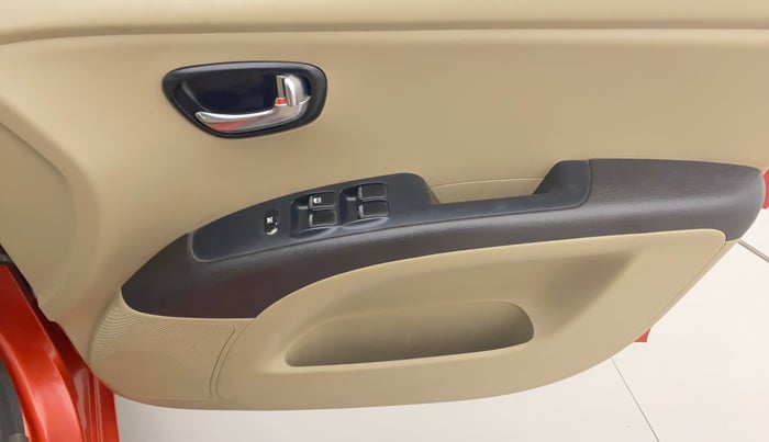 2011 Hyundai i10 MAGNA 1.1, Petrol, Manual, 92,176 km, Driver Side Door Panels Control