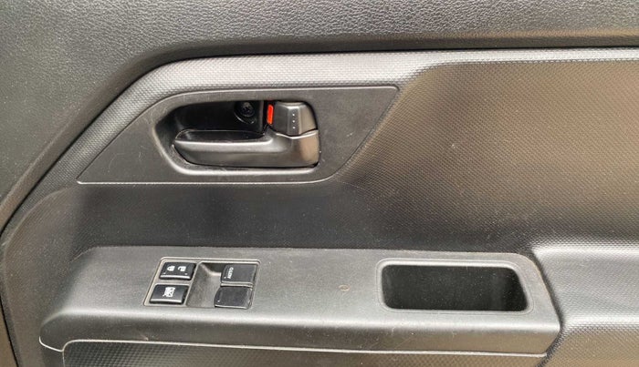 2023 Maruti New Wagon-R LXI 1.0, Petrol, Manual, 15,520 km, Driver Side Door Panels Control
