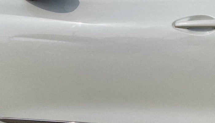 2018 Maruti Dzire VDI, Diesel, Manual, 89,058 km, Front passenger door - Slightly dented