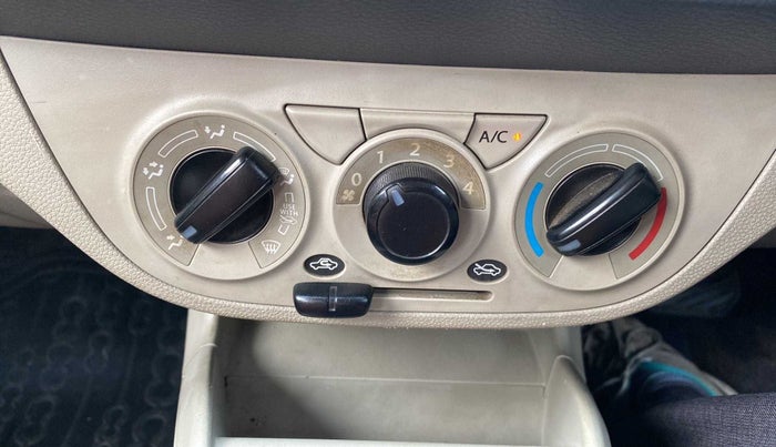 2018 Maruti Alto K10 VXI (O) AMT, Petrol, Automatic, 25,777 km, AC Unit - Directional switch has minor damage