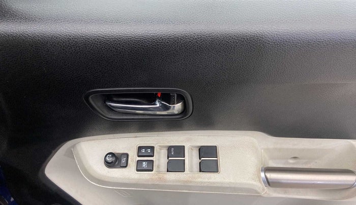2019 Maruti IGNIS ZETA 1.2, Petrol, Manual, 26,868 km, Driver Side Door Panels Control