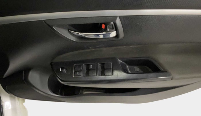 2014 Maruti Swift VXI, CNG, Manual, 84,536 km, Driver Side Door Panels Control