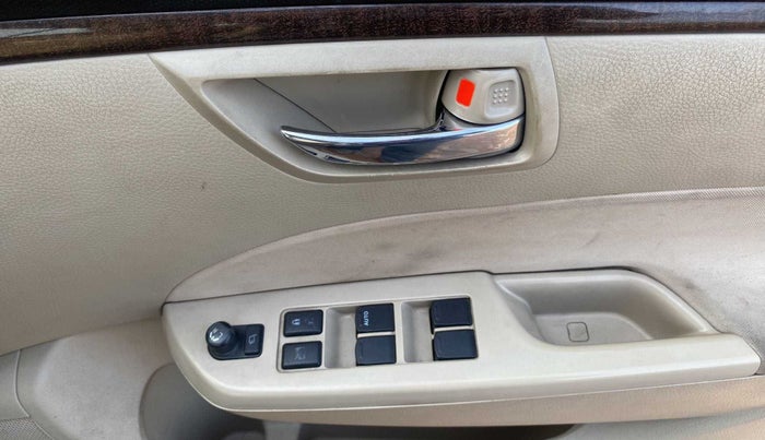 2016 Maruti Swift Dzire VXI (O), Petrol, Manual, 47,571 km, Driver Side Door Panels Control