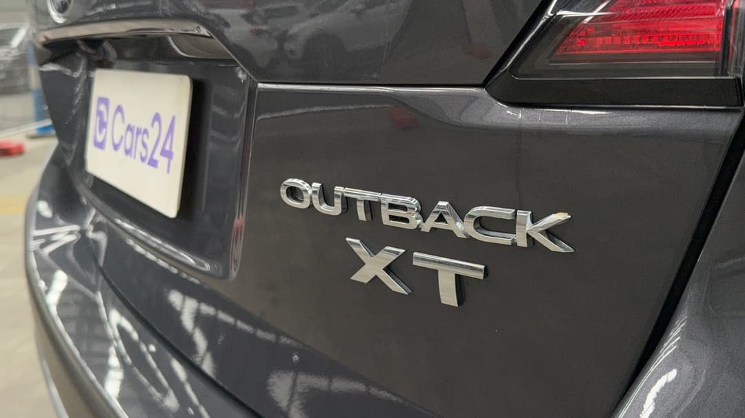 2023 Subaru Outback AWD Touring Xt, Automatic, 39980 km, Badge (Boot Right Side)