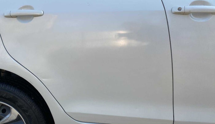 2015 Maruti Swift VXI, Petrol, Manual, 1,01,563 km, Right rear door - Slightly dented