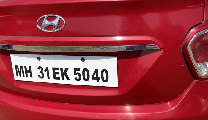 2014 Hyundai Xcent S (O) 1.2, Petrol, Manual, 89,090 km, Dicky (Boot door) - Slightly dented