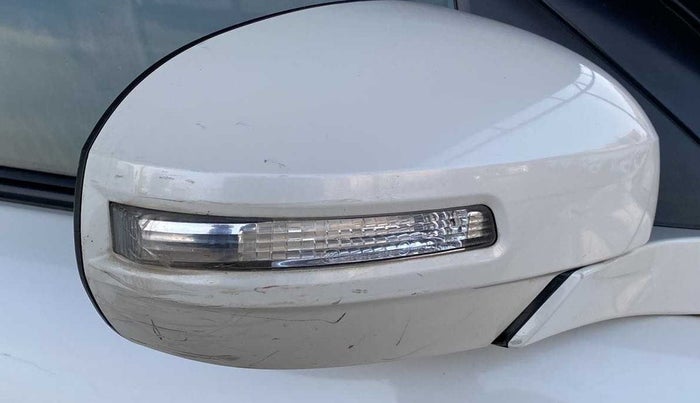 2016 Maruti Swift Dzire VXI, Petrol, Manual, 39,173 km, Right rear-view mirror - Minor scratches