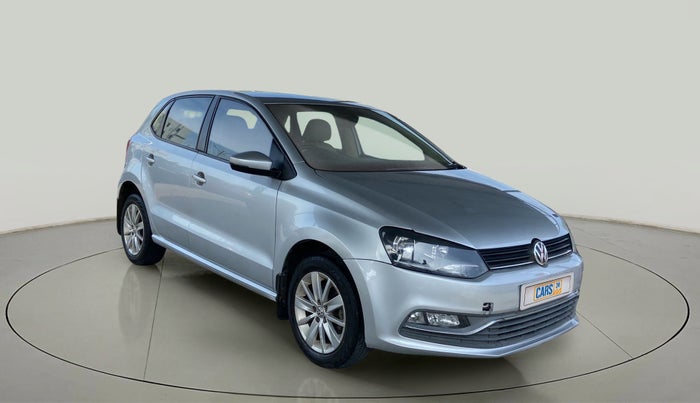2016 Volkswagen Polo HIGHLINE1.2L, Petrol, Manual, 50,053 km, Right Front Diagonal