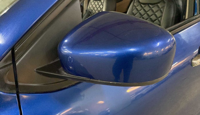2019 Renault TRIBER RXZ, Petrol, Manual, 23,717 km, Left rear-view mirror - Minor scratches