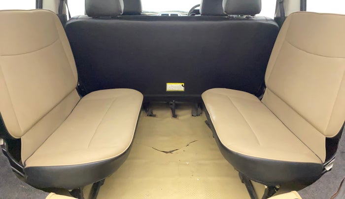2018 Mahindra TUV 300 PLUS P8, Diesel, Manual, 1,09,111 km, Third Seat Row ( optional )