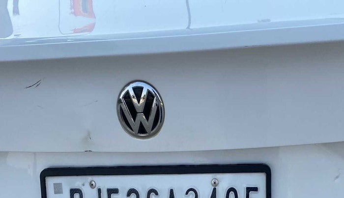 2019 Volkswagen Ameo COMFORTLINE 1.0L, Petrol, Manual, 92,779 km, Dicky (Boot door) - Slightly dented