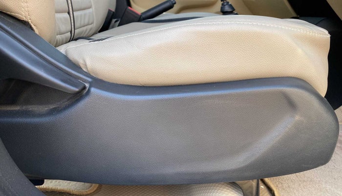 2019 Honda Amaze 1.2L I-VTEC E, Petrol, Manual, 18,868 km, Driver Side Adjustment Panel