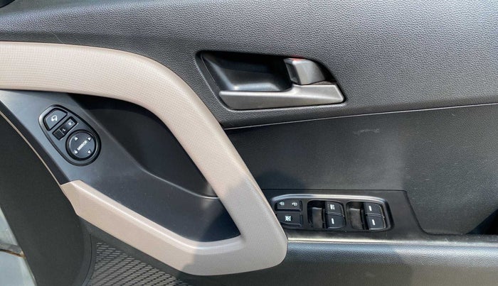 2017 Hyundai Creta SX PLUS AT 1.6 PETROL, Petrol, Automatic, 43,394 km, Driver Side Door Panels Control