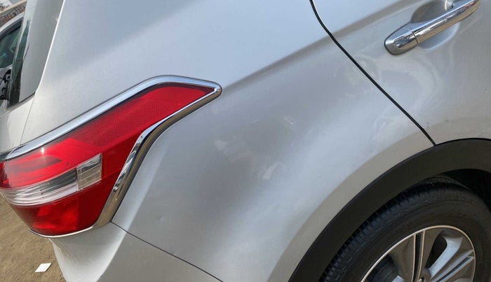 2017 Hyundai Creta SX PLUS AT 1.6 PETROL, Petrol, Automatic, 43,394 km, Right quarter panel - Minor scratches