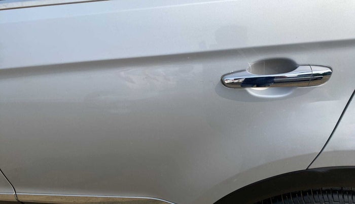 2017 Hyundai Creta SX PLUS AT 1.6 PETROL, Petrol, Automatic, 43,394 km, Rear left door - Minor scratches