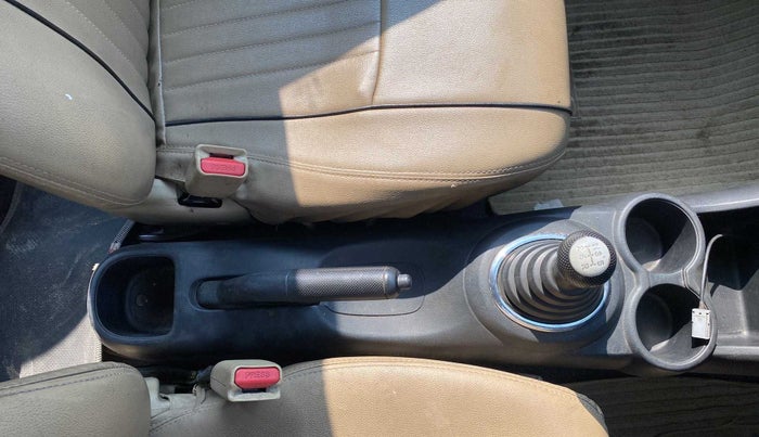2015 Honda Brio S MT, Petrol, Manual, 38,806 km, Gear Lever