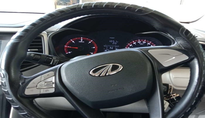 2019 Mahindra XUV300 W6 1.5 DIESEL, Diesel, Manual, 80,285 km, Steering wheel - Sound system control not functional