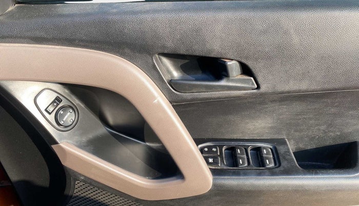 2019 Hyundai Creta E PLUS 1.6 PETROL, Petrol, Manual, 49,869 km, Driver Side Door Panels Control