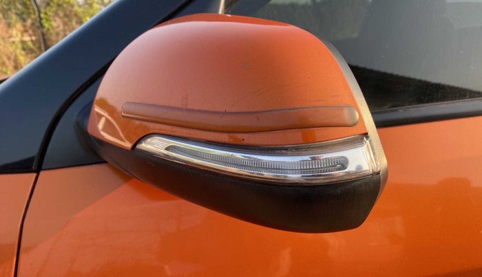 2019 Hyundai Creta E PLUS 1.6 PETROL, Petrol, Manual, 49,869 km, Left rear-view mirror - Indicator light has minor damage