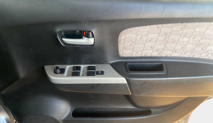 2014 Maruti Wagon R 1.0 VXI, Petrol, Manual, 49,883 km, Driver Side Door Panels Control