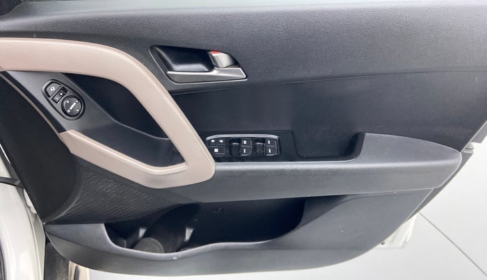 2017 Hyundai Creta 1.6 CRDI SX PLUS AUTO, Diesel, Automatic, 79,936 km, Driver Side Door Panels Control