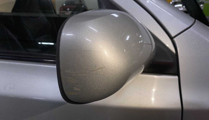 2011 Toyota Etios V, Petrol, Manual, 54,766 km, Right rear-view mirror - Minor scratches