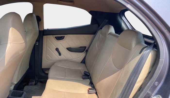 2018 Hyundai Eon ERA +, Petrol, Manual, 39,002 km, Right Side Rear Door Cabin