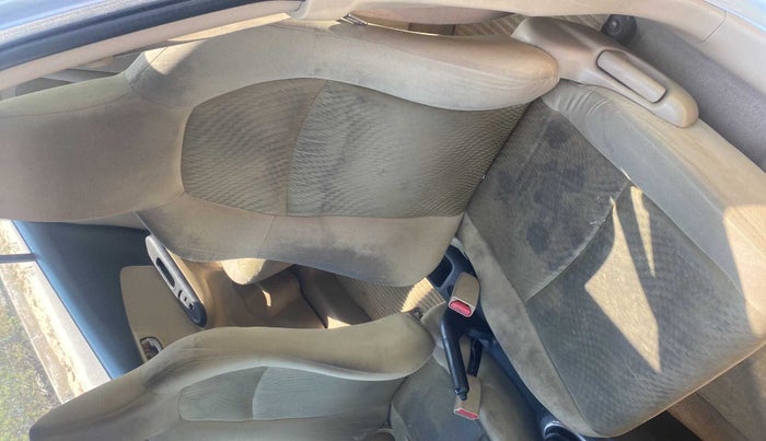 2014 Honda Amaze 1.2L I-VTEC VX, Petrol, Manual, 84,174 km, Front left seat (passenger seat) - Cover slightly stained