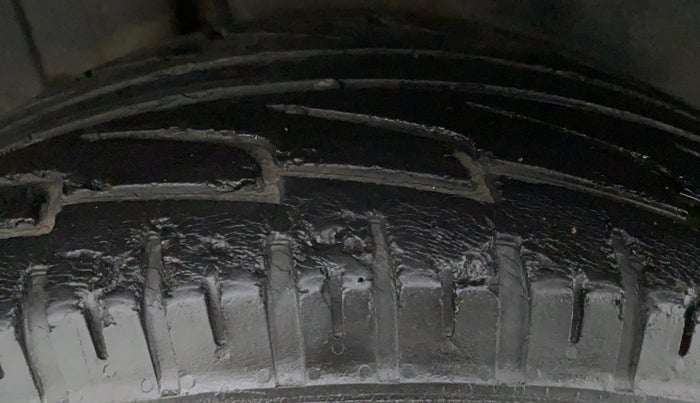 2015 Maruti S Cross ZETA 1.3, Diesel, Manual, 58,303 km, Left Rear Tyre Tread