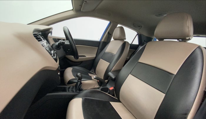 2017 Hyundai Elite i20 SPORTZ 1.2, Petrol, Manual, 66,293 km, Right Side Front Door Cabin