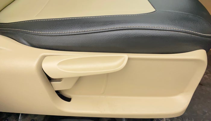 2018 Volkswagen Ameo HIGHLINE PLUS 1.0L 16 ALLOY, Petrol, Manual, 35,772 km, Driver Side Adjustment Panel