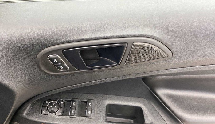 2020 Ford Ecosport TITANIUM 1.5 SPORTS(SUNROOF) PETROL, Petrol, Manual, 68,001 km, Driver Side Door Panels Control