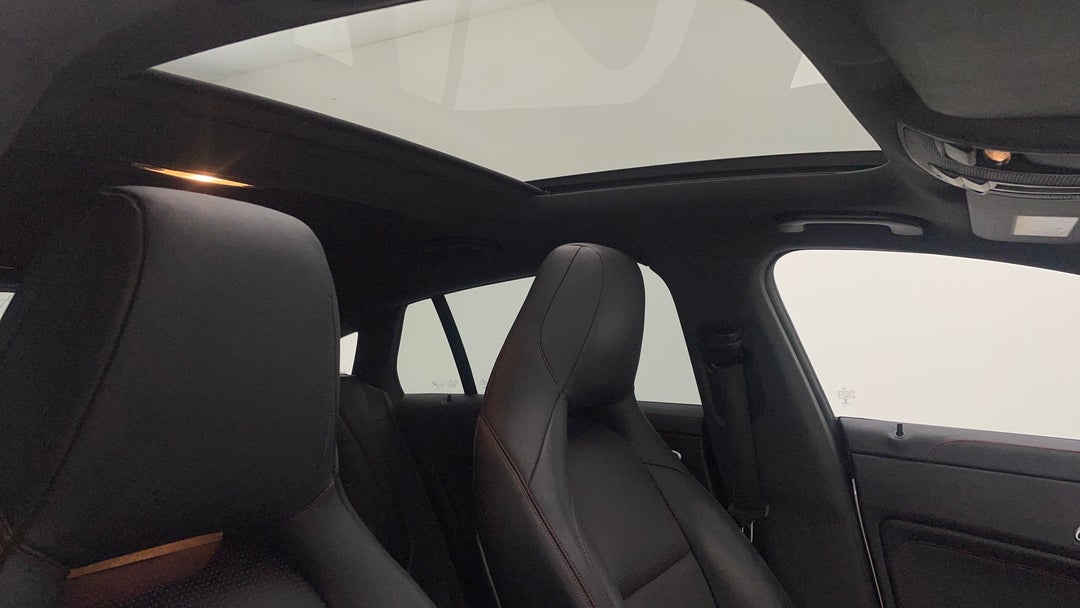 Interior Sunroof/Moonroof