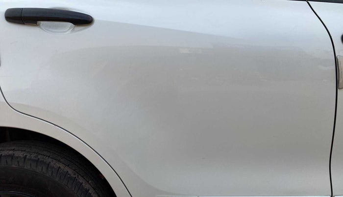 2017 Maruti Dzire VXI, Petrol, Manual, 51,962 km, Right rear door - Slightly rusted