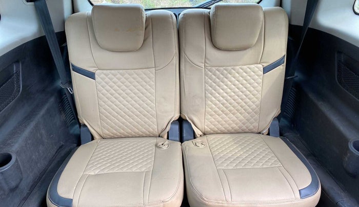 2019 Mahindra XUV500 W9, Diesel, Manual, 59,793 km, Third Seat Row ( optional )